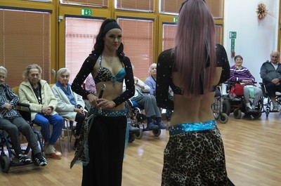 Aisha břišní tance