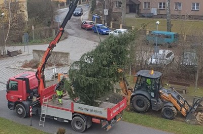 Instalace vánočního stromu