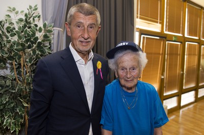 Návštěva p. Babiše a darování koťátek