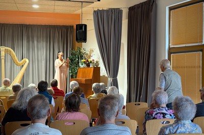 Hudební vystoupení paní Katariny Ševčíkové na harfu