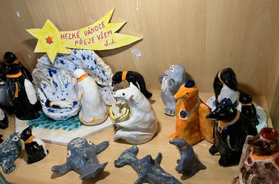 Originální betlém pro tučňáky