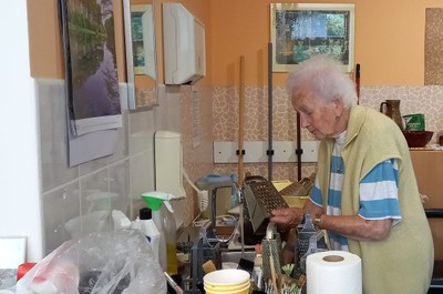 Pečení jablečného štrůdlu - září