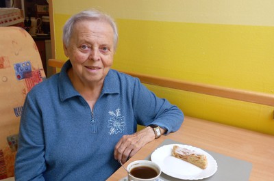 Pečení jablečného závinu C3