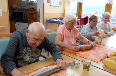 Pečení perníčků A4