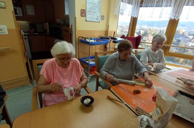 Pečení perníčků A4