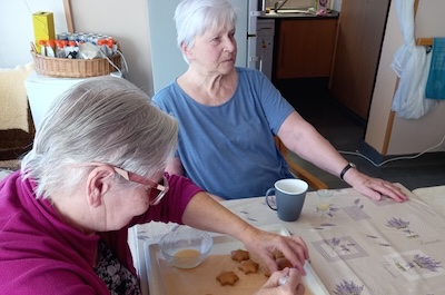 Pečení perníčků B4