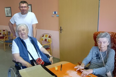 Pečení perníčků C2