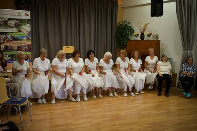 Taneční terapie s Petrem Veletou a taneční skupinou seniorek z Kontaktu Liberec