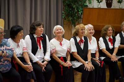 Taneční terapie s Petrem Veletou a taneční skupinou seniorek z Kontaktu Liberec