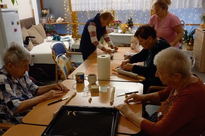 Vůně lineckého cukroví na domě Bára, 1.patro