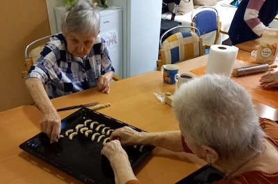 Vůně lineckého cukroví na domě Bára, 1.patro