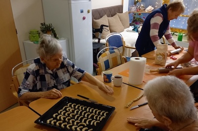 Vůně lineckého cukroví na domě Bára, 1.patro