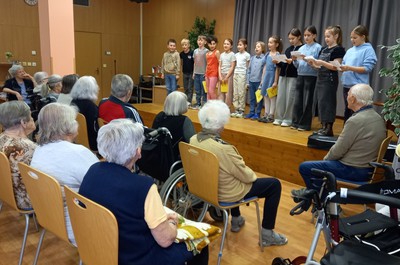 Vystoupení dětí ze ZŠ 5. května