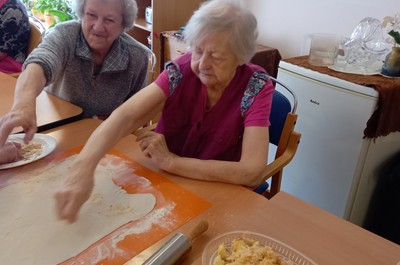 Pečení štrůdlu ADAM 3. patro