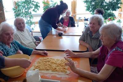 Pečení štrůdlu ADAM 3. patro