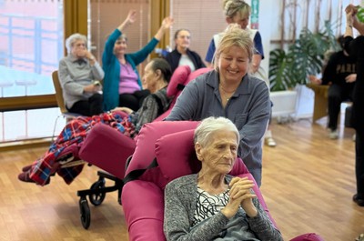 Taneční terapie s panem Veletou a Kontaktem