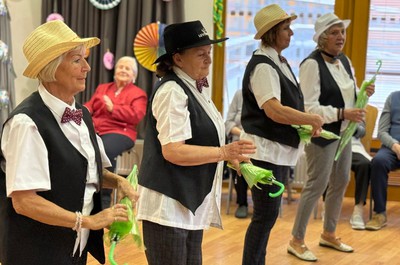 Taneční terapie s panem Veletou a Kontaktem